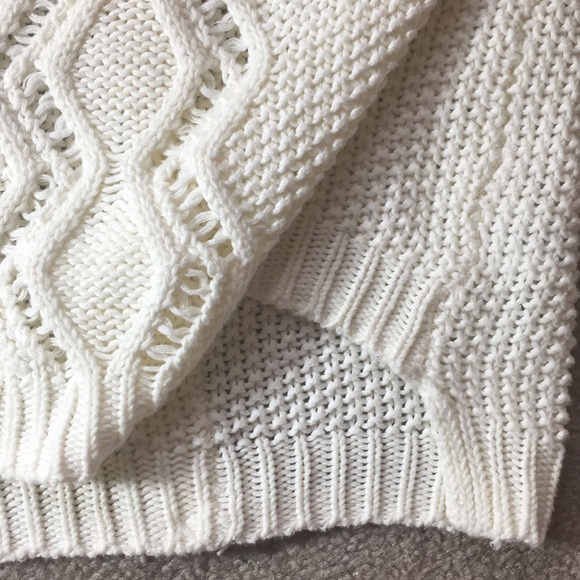 Cynthia Rowley cream cable knit sweater - Picture 6 of 9